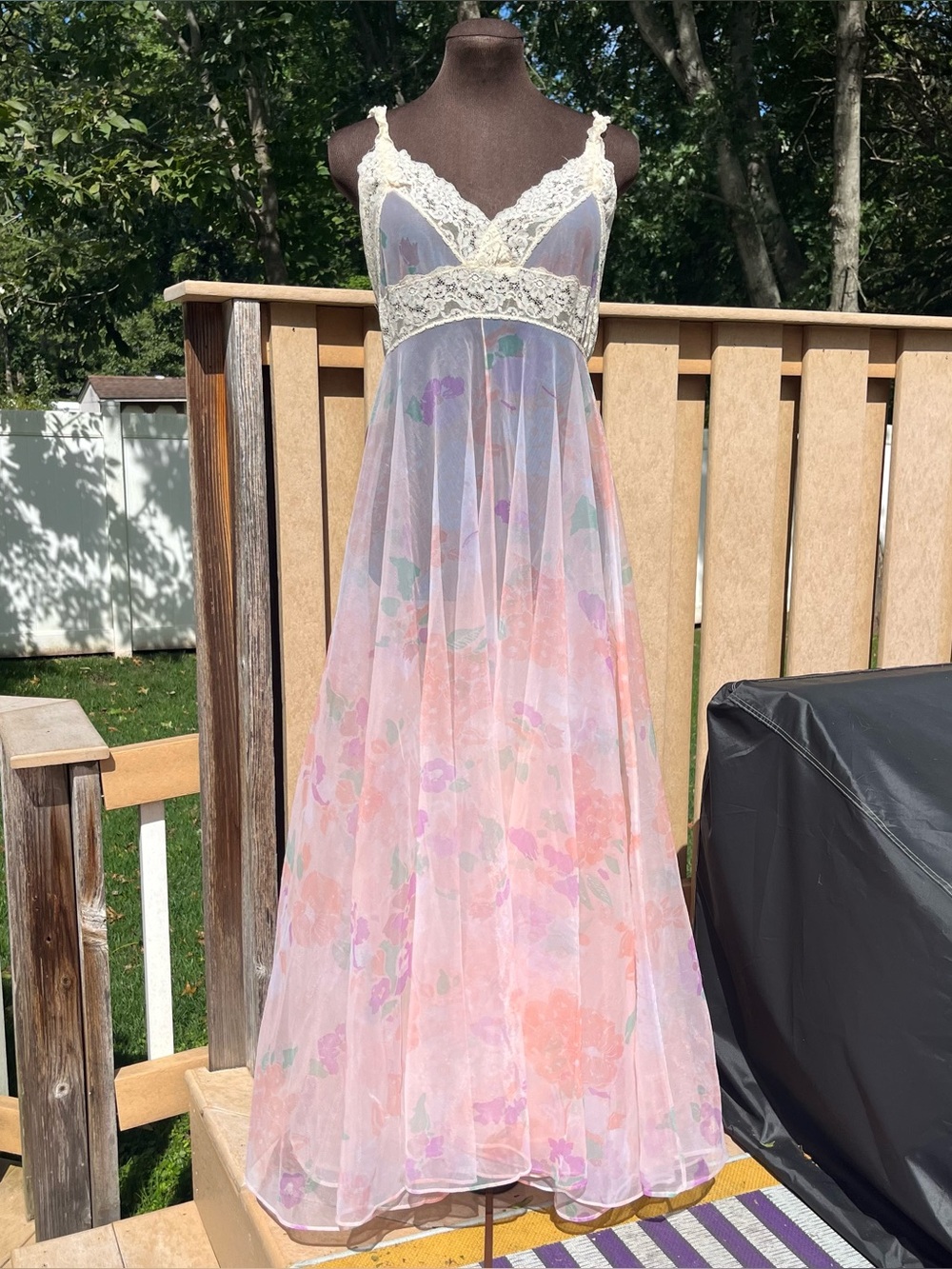 Vtg 70s Miss Elaine Floral Sheer Nightgown Stretch Lace Trim Size M Romantic